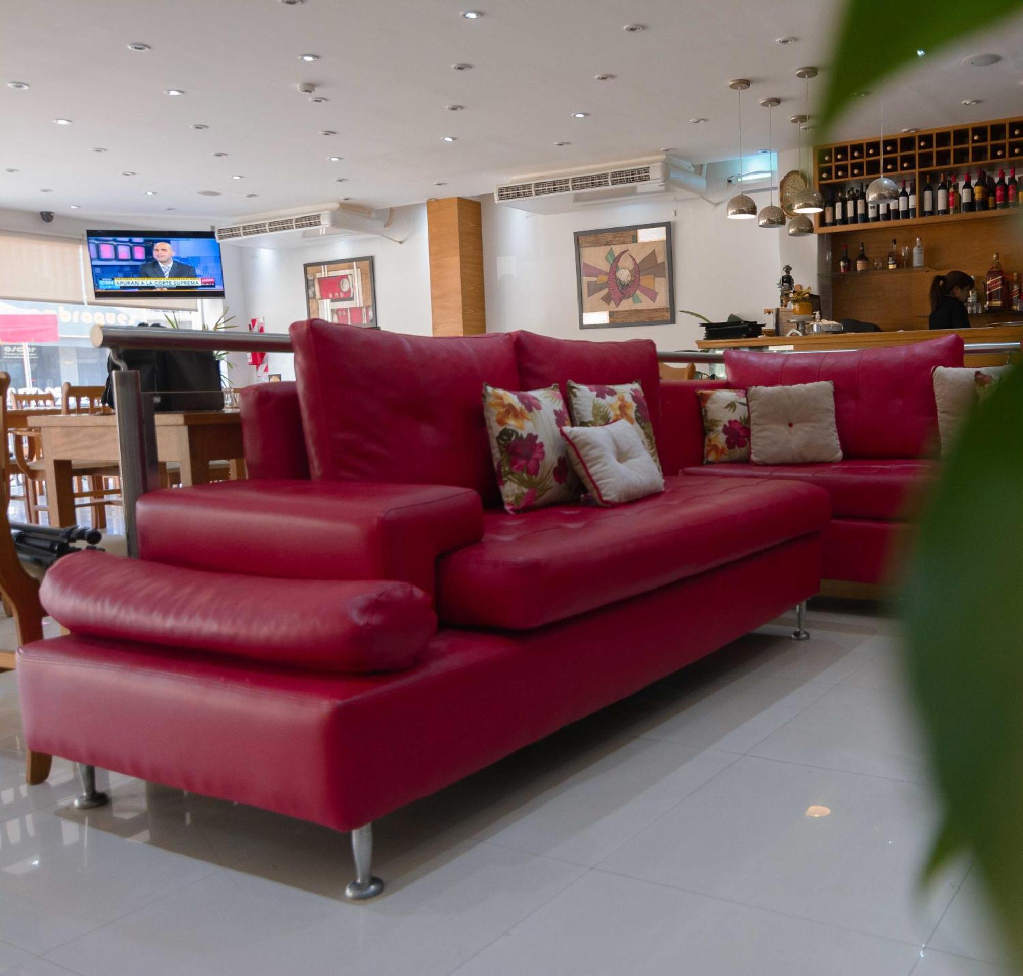 לה בנדה Hotel Urbano מראה חיצוני תמונה