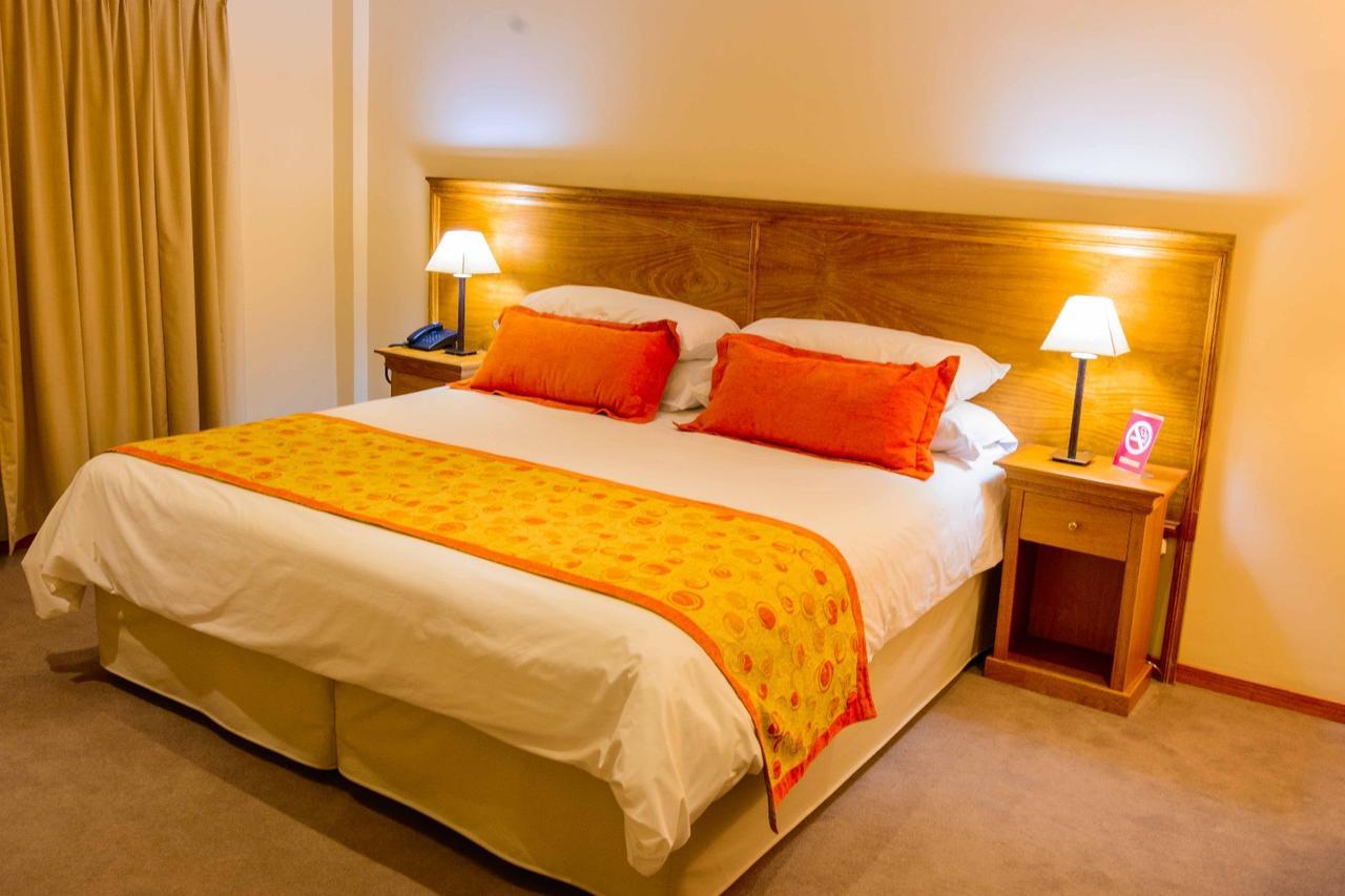 לה בנדה Hotel Urbano מראה חיצוני תמונה