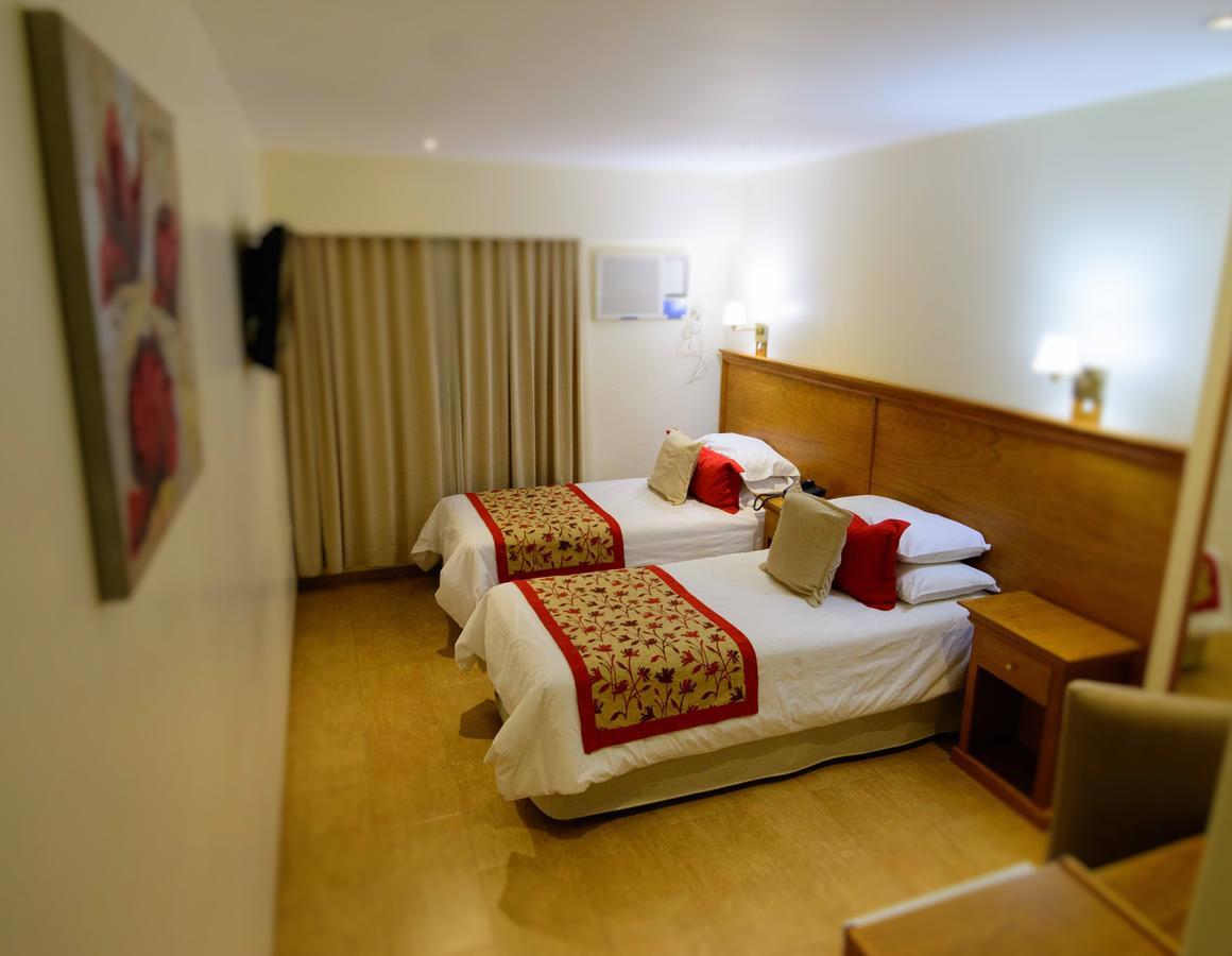 לה בנדה Hotel Urbano מראה חיצוני תמונה